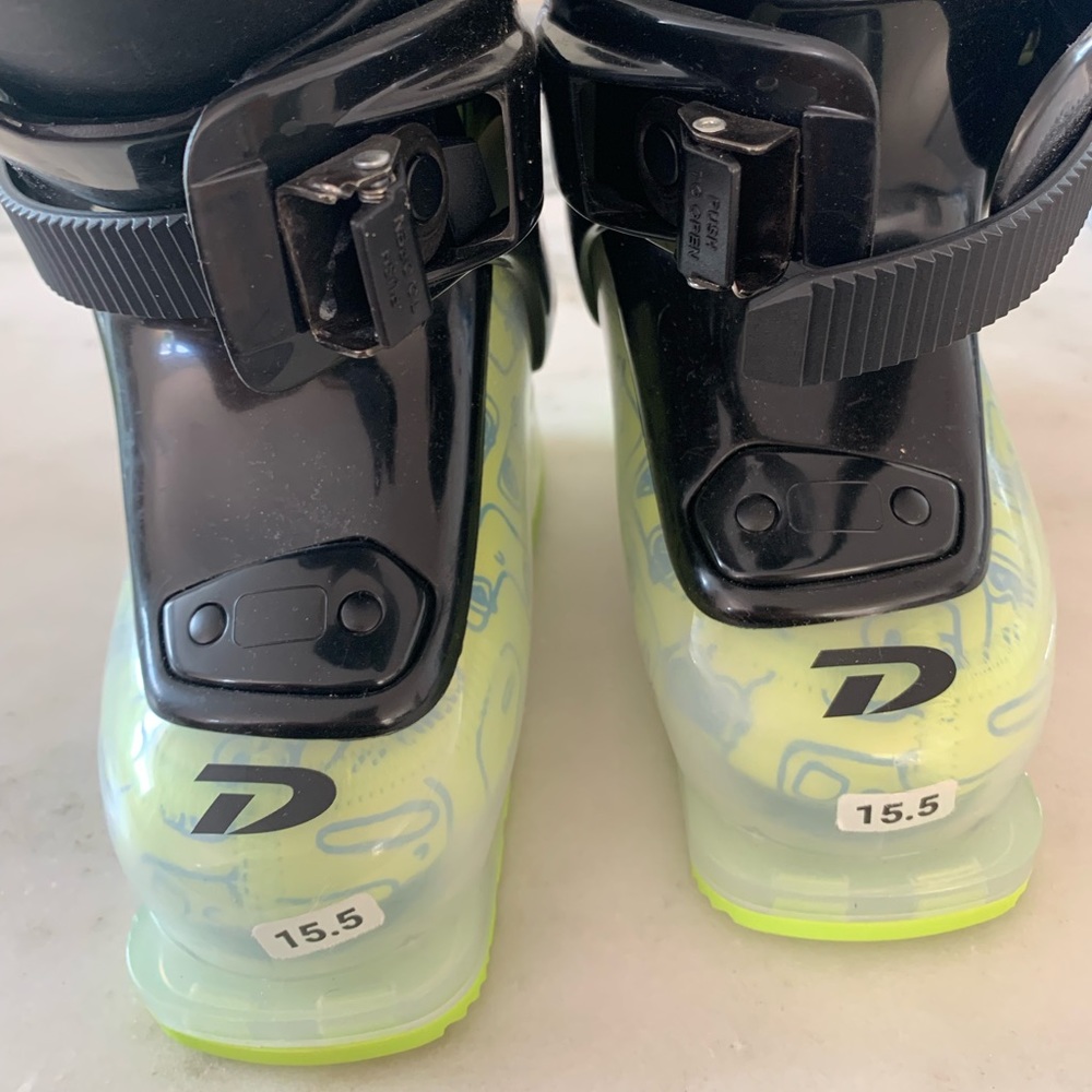 Kids Ski Boots - Dalbello Youth Mondo Size 15.5